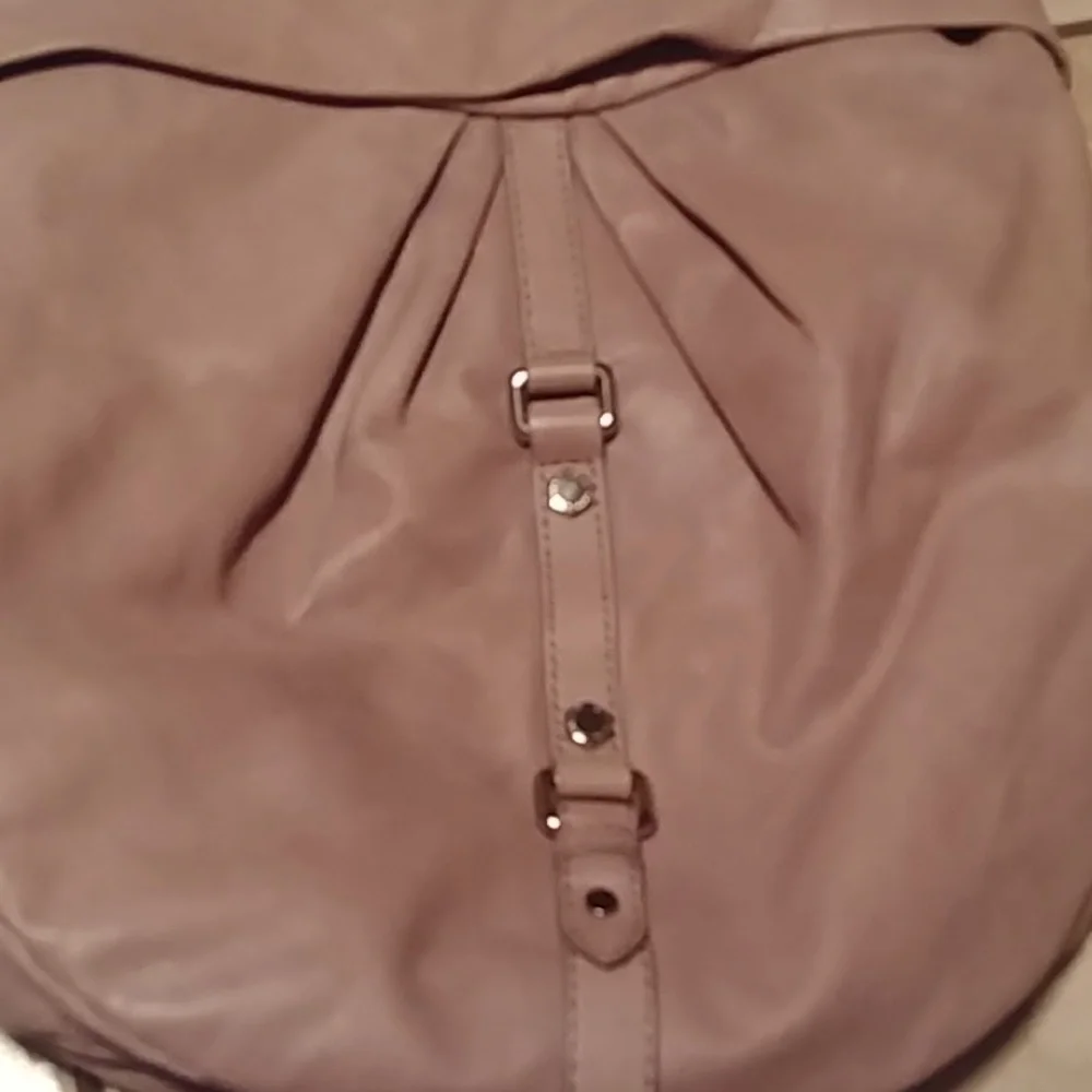 Marc Jacobs Too Hot to Handle Taupe Leather Hobo